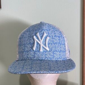 New York Yankees new era baseball hat 7 3/8 58.7cm baby blue and white